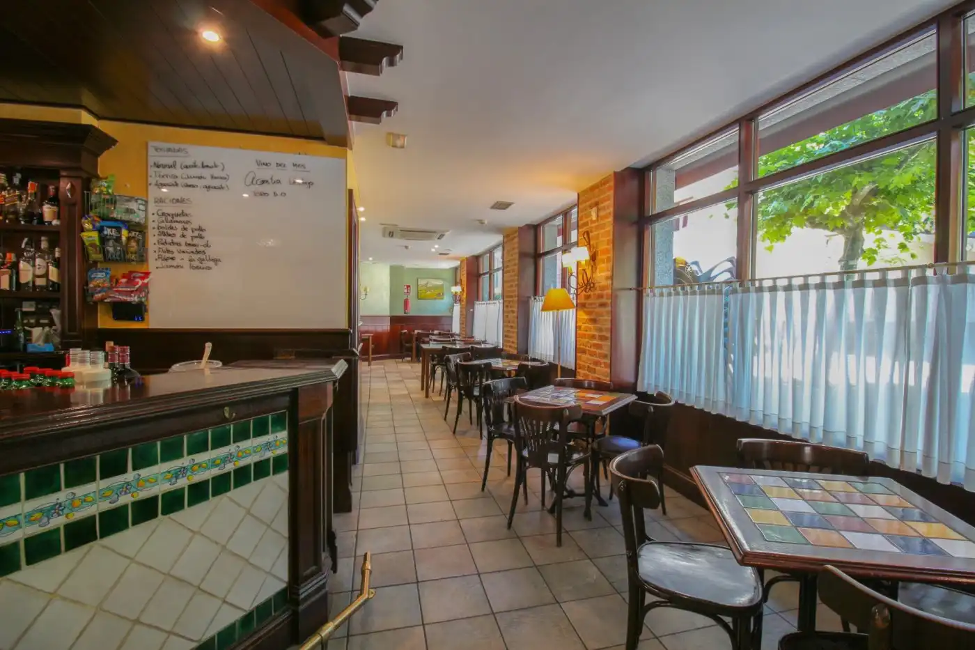 Commercial properties for sale in Aretxabaleta  with Air Conditioner and Furnished