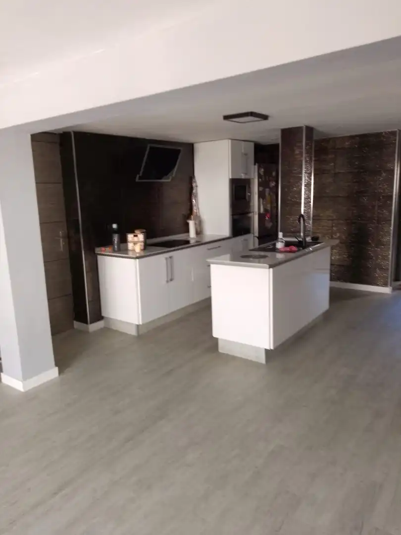 Kitchen of Flat for sale in Sevilla  with Air Conditioner and Terrace