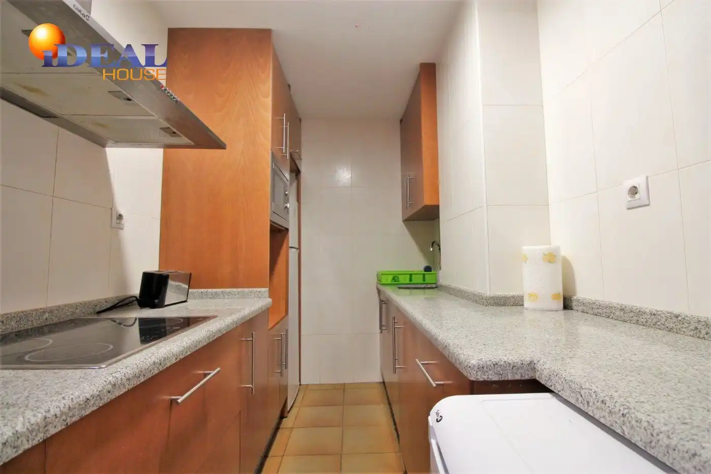 Kitchen of Flat for rent in Granada  with Heating and Storage room