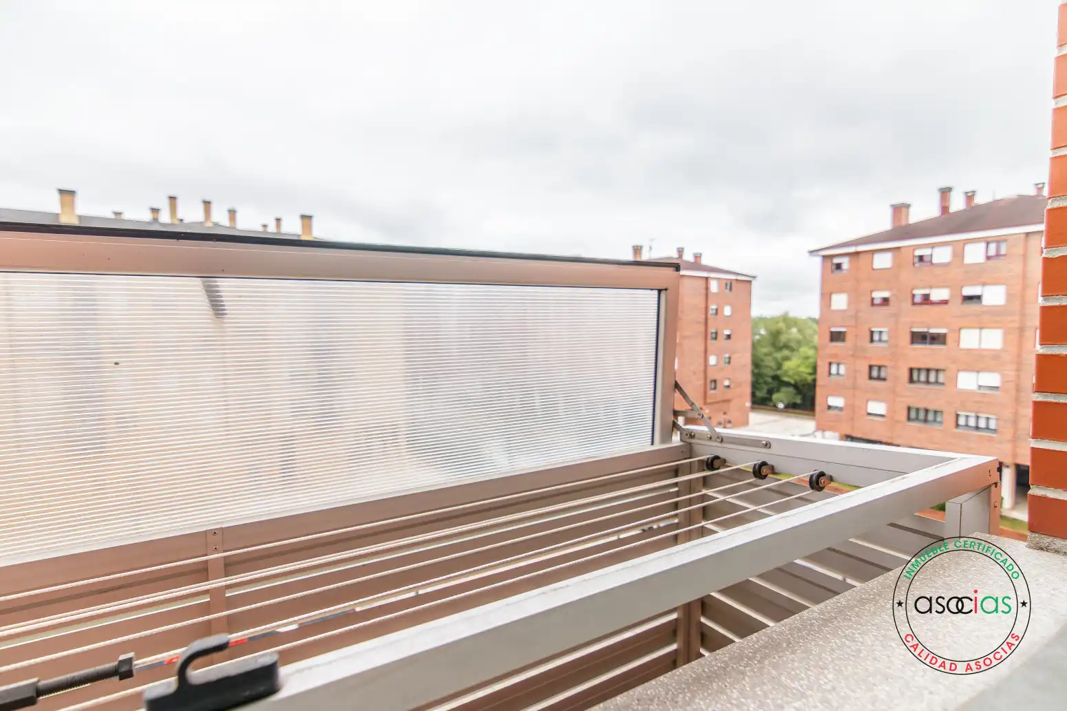Terrassa de Pis en venda en Oviedo  amb Calefacció i Traster