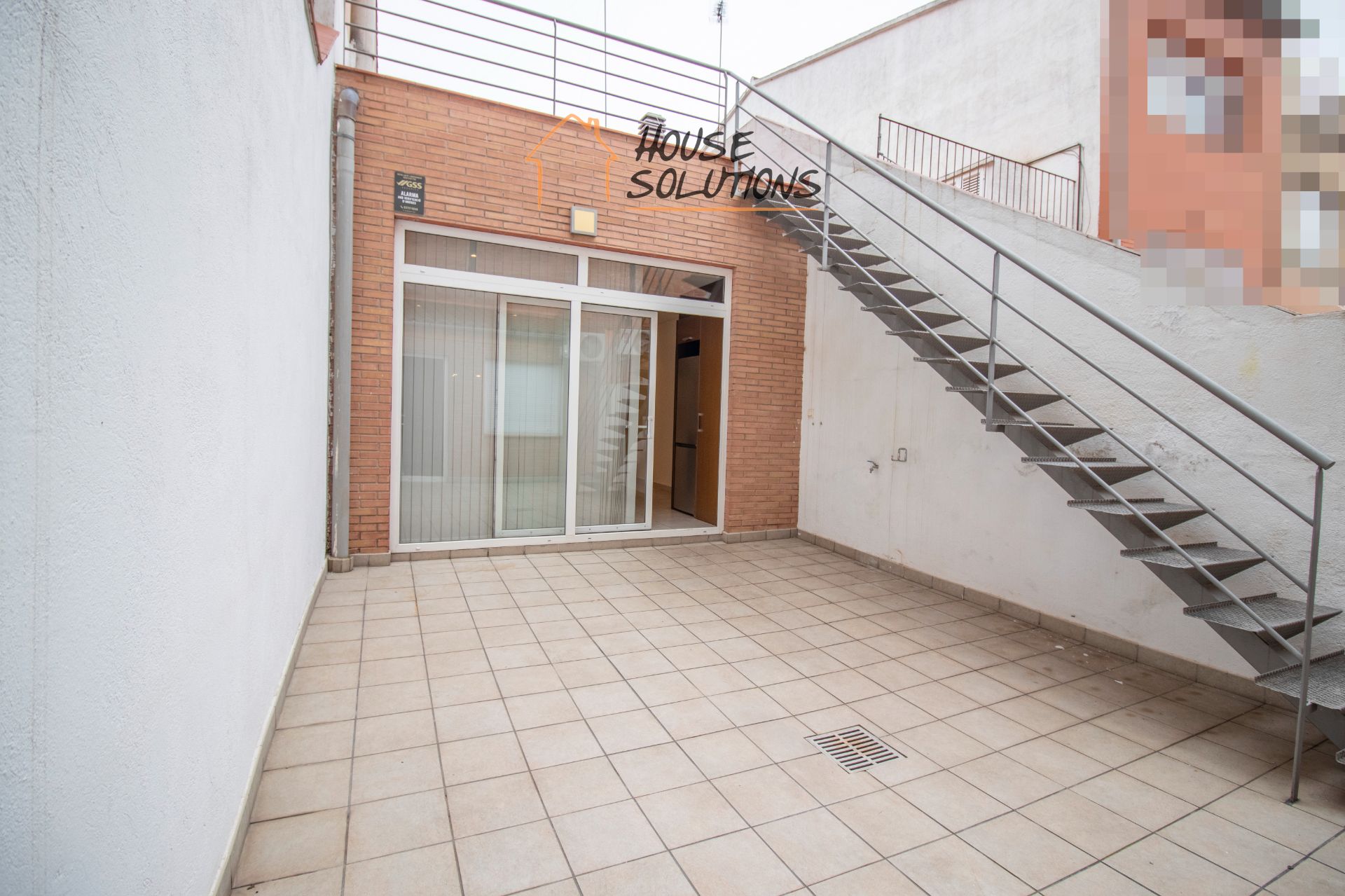 Vista exterior de Casa o xalet en venda en Sabadell amb Aire condicionat, Calefacció i Terrassa