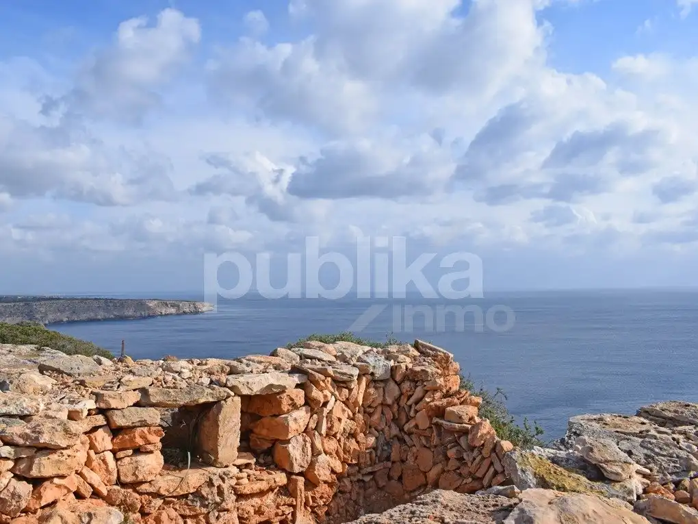 Finca rústica en venta en Carretera 39°21'47.0\"N 2°47'26.8\"E, Cala Pi - Vallgornera