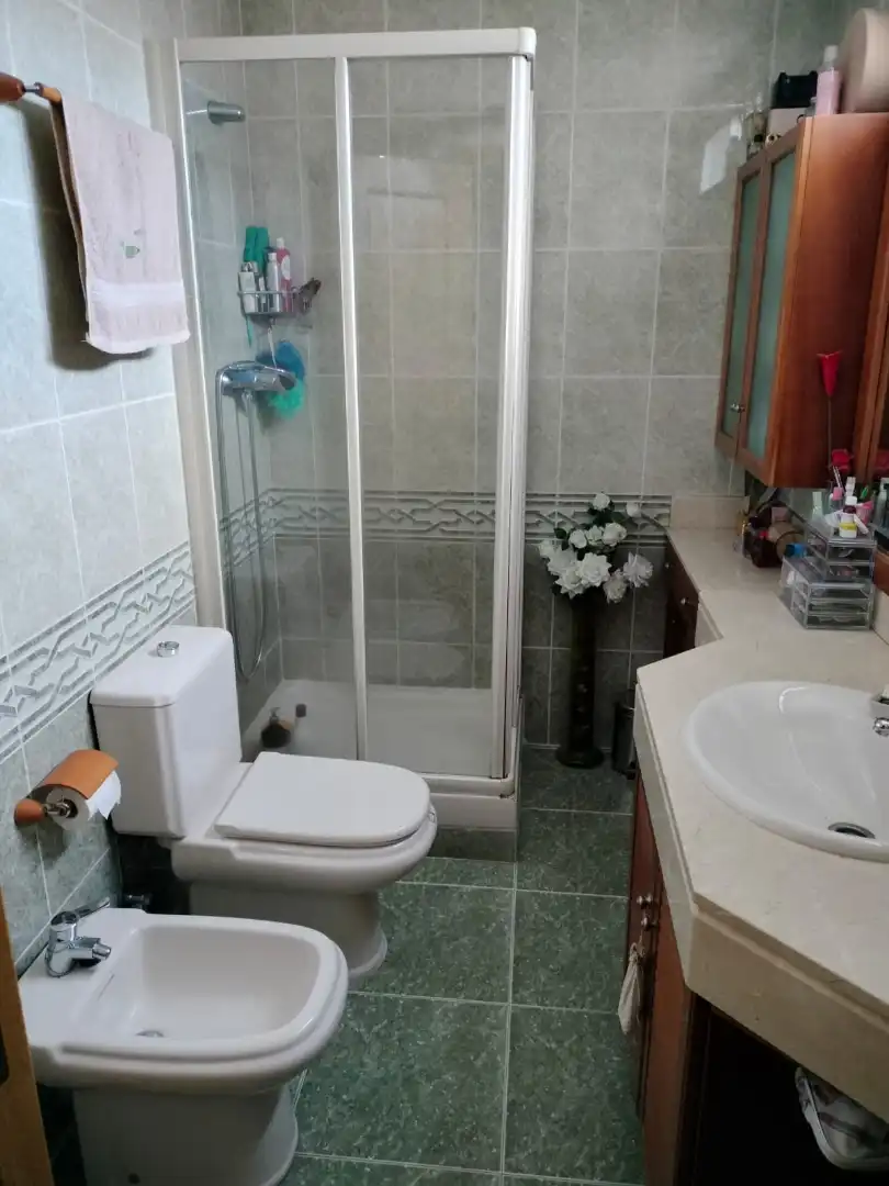 Bany de Casa o xalet en venda en Valdemoro amb Aire condicionat, Calefacció i Jardí privat