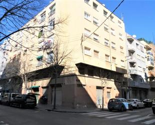 Vista exterior de Pis en venda en Reus