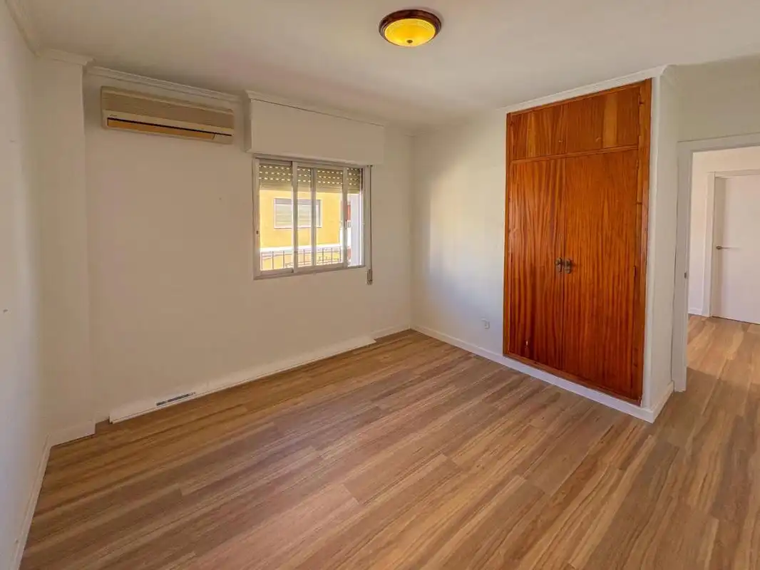 Casa rústica con terraza en venta en Carrer les Amèriques, imagen 14