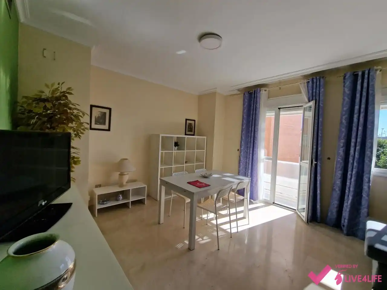 Piso de alquiler en El Plantinar – Avda. La Paz - El Juncal