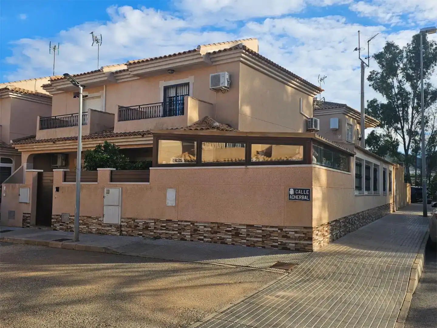 Vista exterior de Dúplex en venda en Cartagena amb Aire condicionat, Terrassa i Balcó