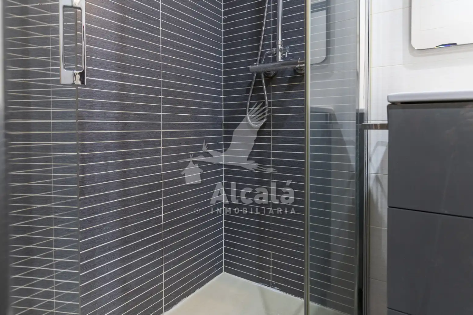 Baño de Piso en venta en Alcalá de Henares con Aire acondicionado, Calefacción y Parquet