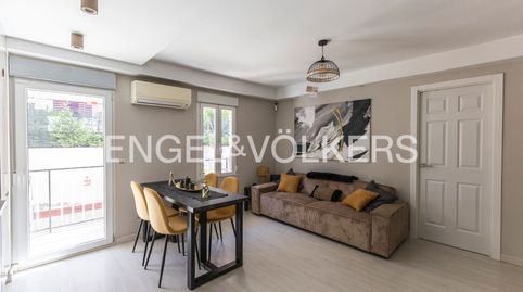 Hermoso piso reformado en Valdeacederas  Atención Inversionistas