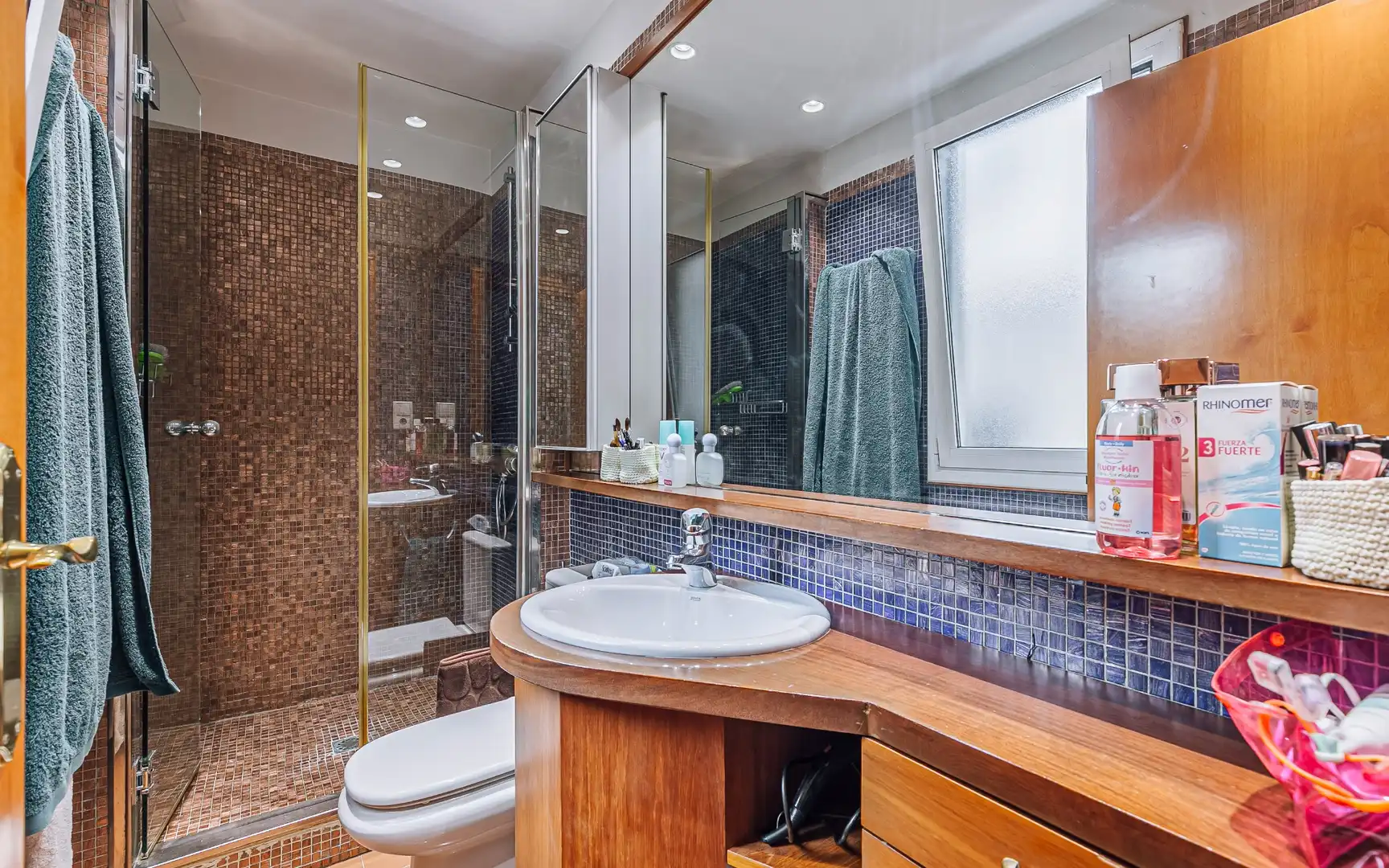 Bathroom of Duplexes for sale in Barcelona  with Heating, Furnished and Balcony