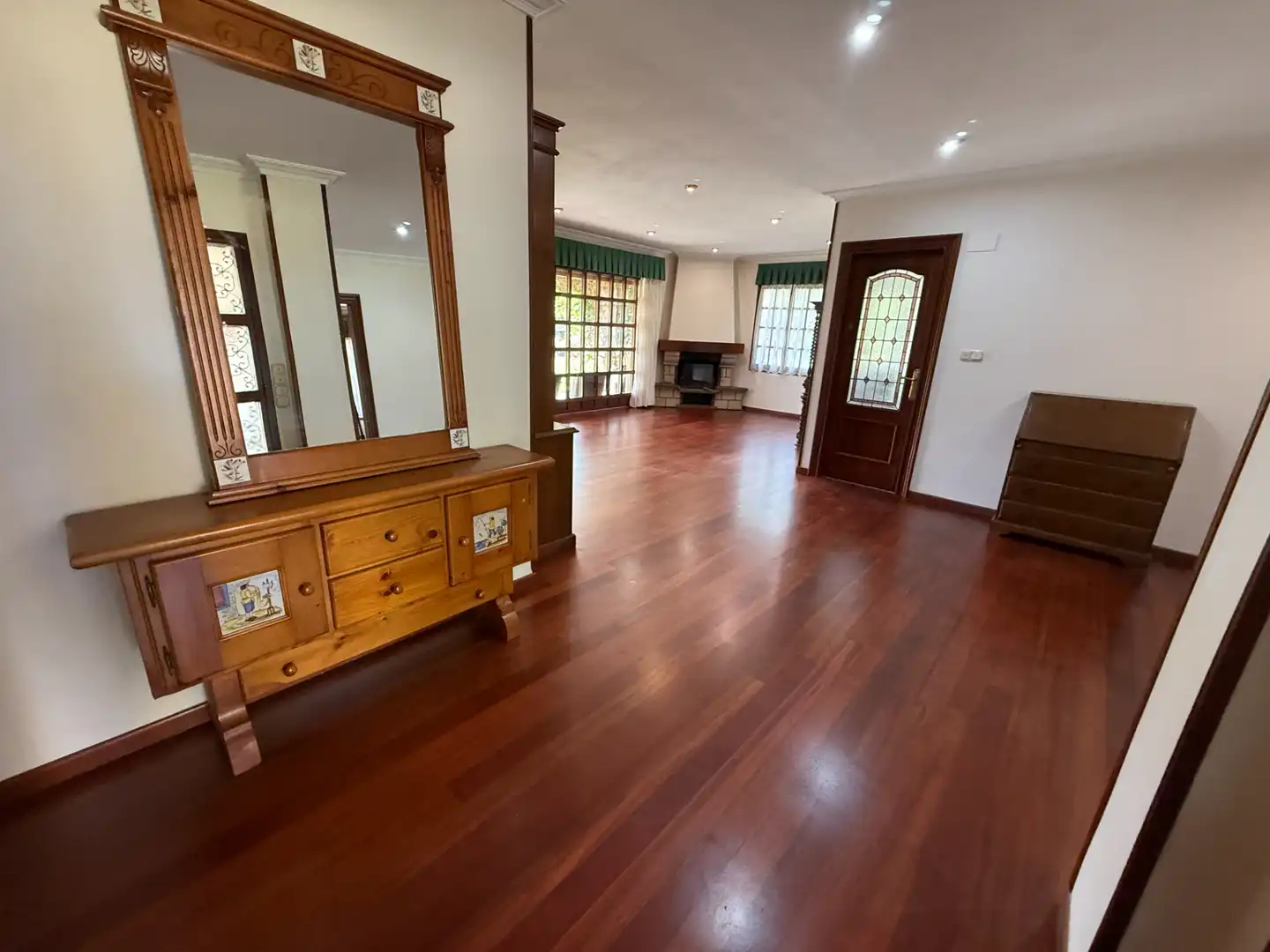 Haus oder Chalet zum Verkauf in Gijón  mit Heizung, Privatgarten und Parkett