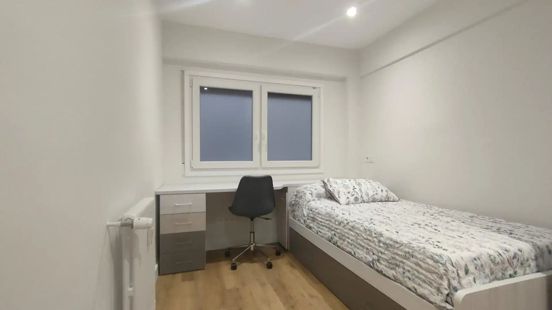 Habitación de Piso de alquiler en Donostia - San Sebastián  con Calefacción, Terraza y Amueblado