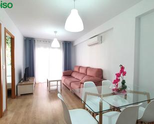 Living room of Flat to rent in  Granada Capital  with Terrace and Balcony