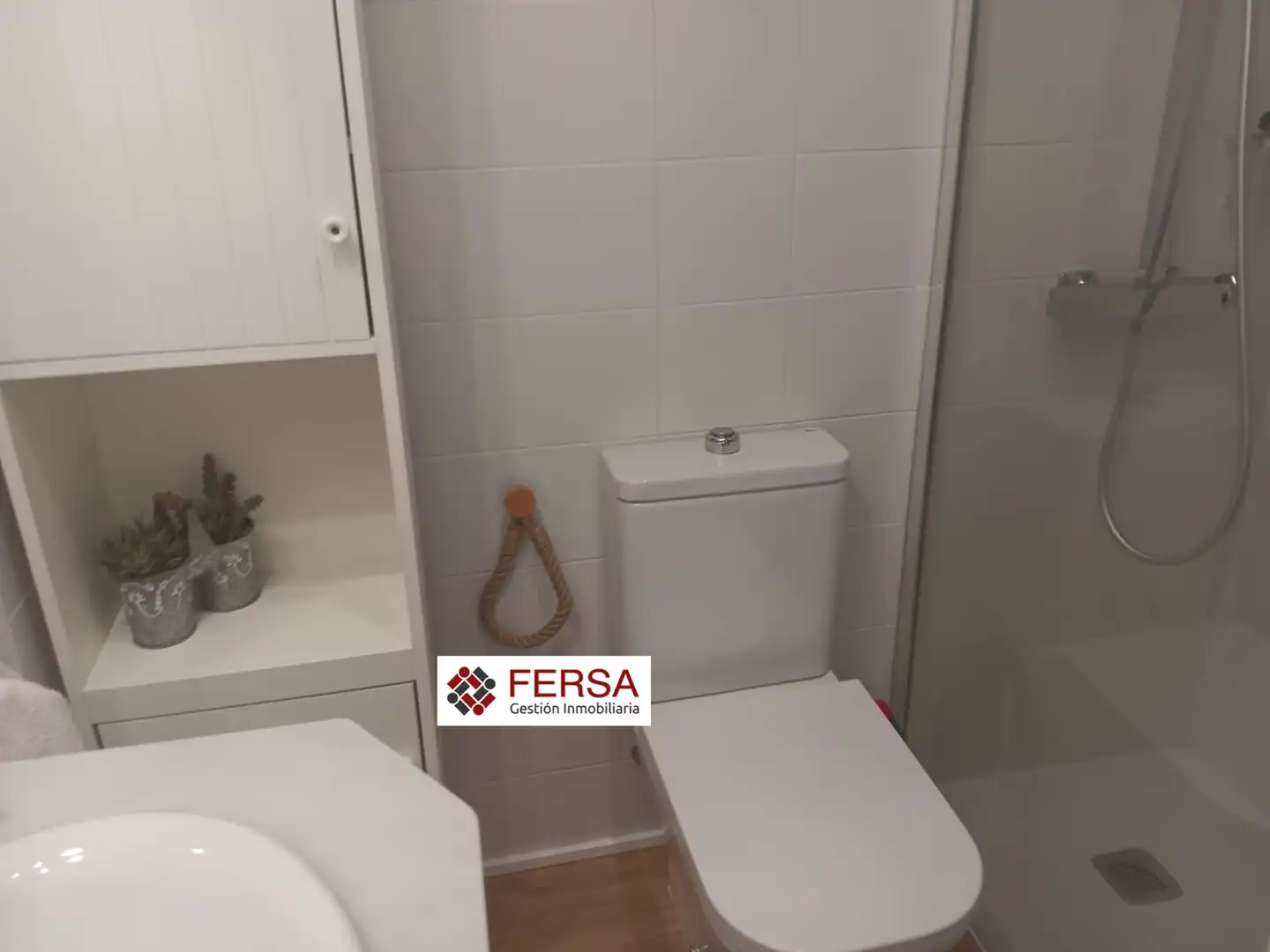 Bany de Pis de lloguer en El Puerto de Santa María amb Aire condicionat, Jardí privat i Terrassa
