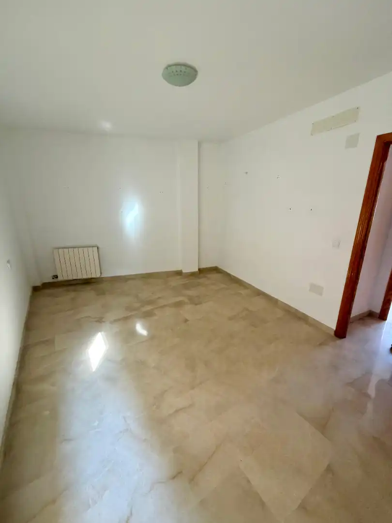 Dúplex en venta en Monachil con Calefacción, Terraza y Trastero
