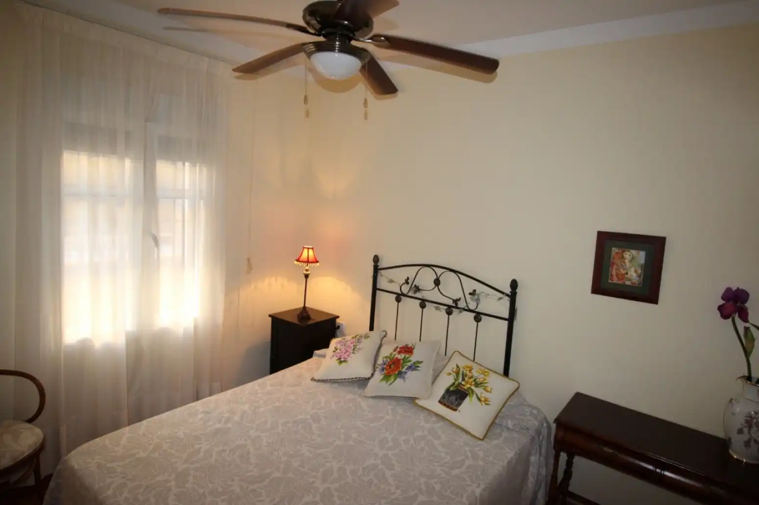 Habitación de Casa o chalet en venta en Torremayor con Parquet, Terraza y Trastero