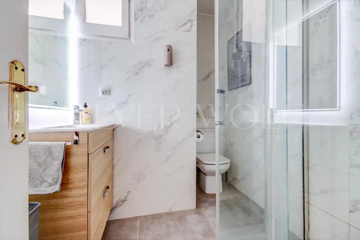 Baño de Piso en venta en Vilanova i la Geltrú con Calefacción, Parquet y Balcón