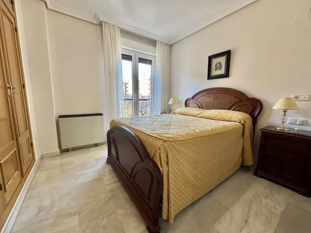 Schlafzimmer von Wohnung zum Verkauf in Córdoba mit Klimaanlage
