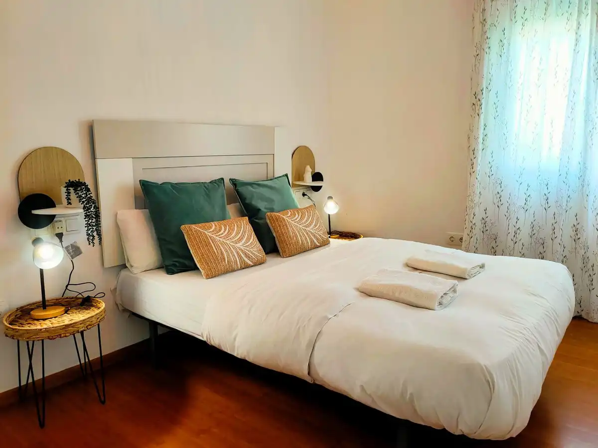 Habitación de Ático en venta en Fuengirola con Aire acondicionado, Amueblado y Piscina comunitaria