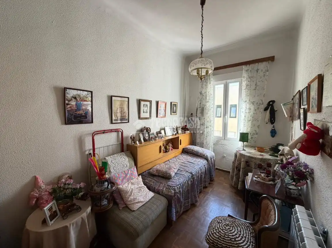 Habitación de Piso en venta en Madrid con Calefacción y Terraza