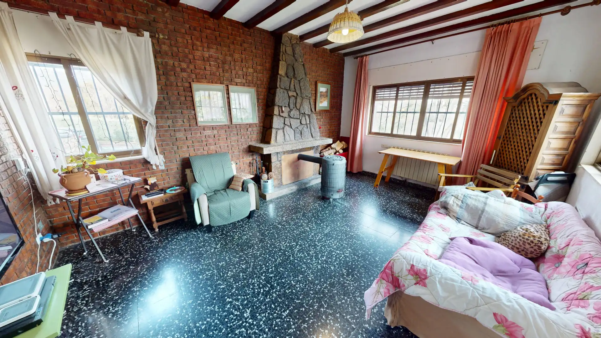 Sala de estar de Casa o chalet en venta en Robledo de Chavela con Calefacción, Jardín privado y Terraza