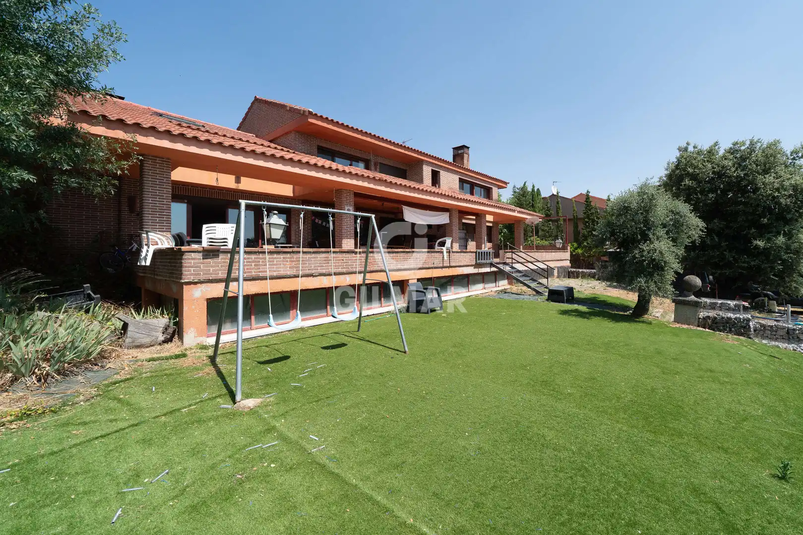 Jardín de Casa o chalet en venta en San Lorenzo de El Escorial con Calefacción, Jardín privado y Piscina