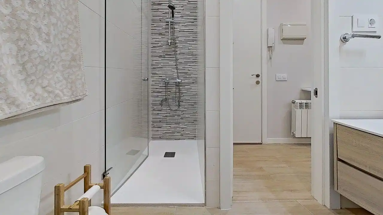 Flat with lift to rent in Calle de La Bañeza, imagen 26