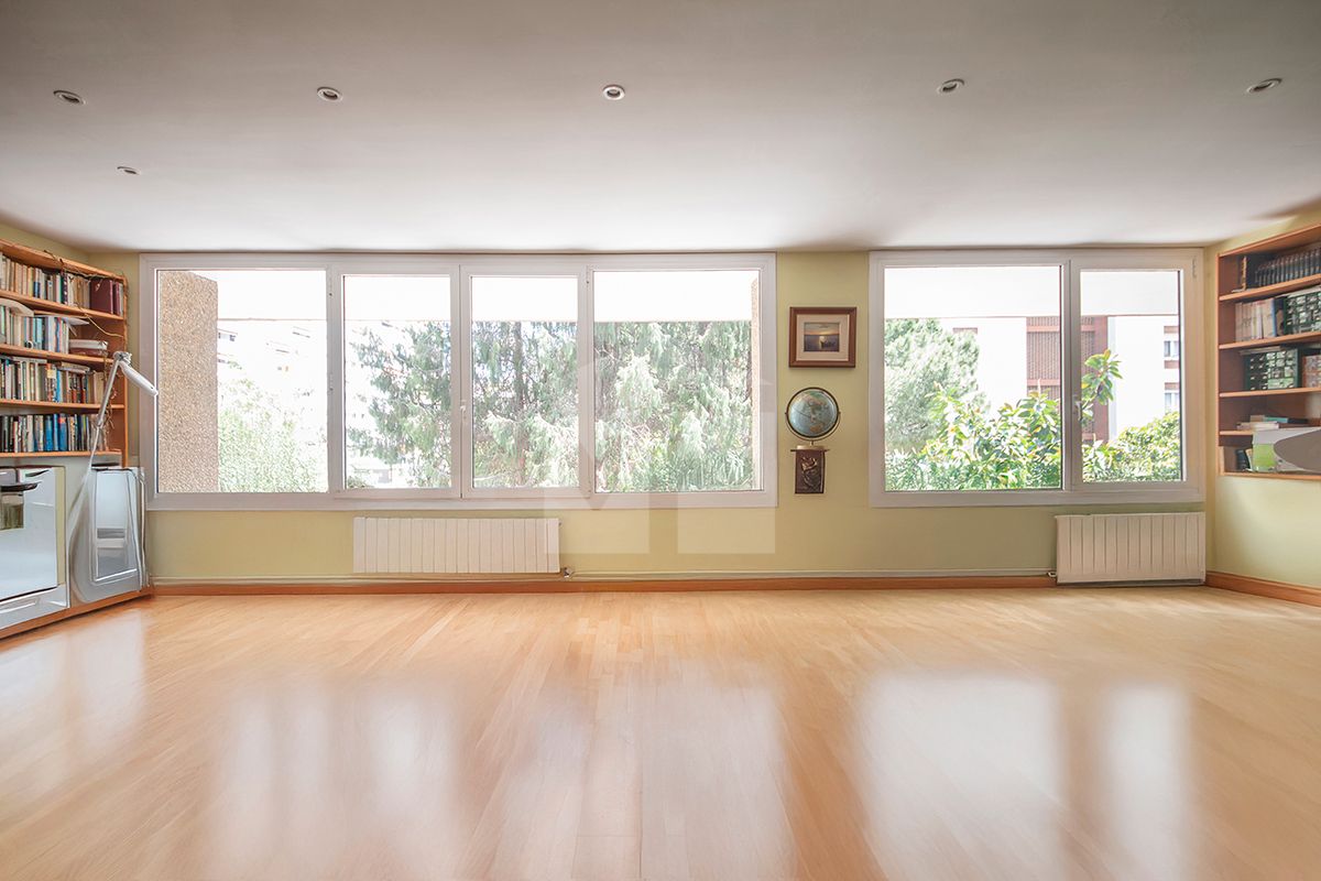 Sala d'estar de Pis en venda en  Barcelona Capital amb Aire condicionat i Calefacció