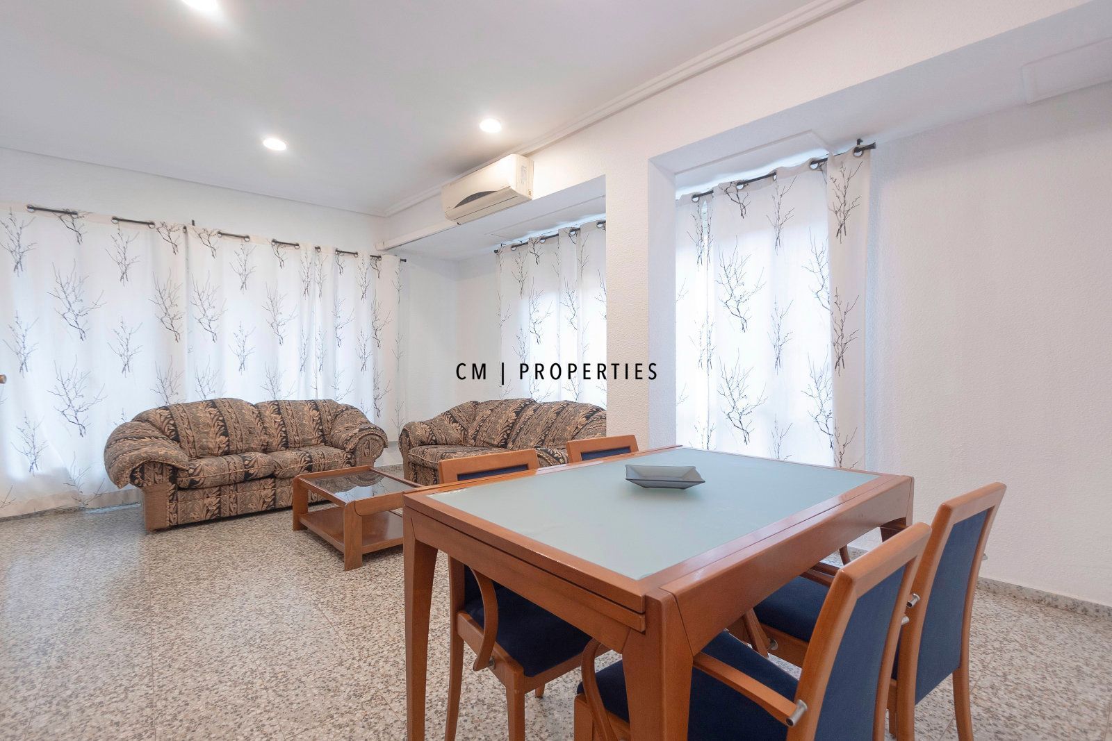 Wohnzimmer von Wohnung zum Verkauf in Sagunto / Sagunt mit Klimaanlage, Heizung und Balkon