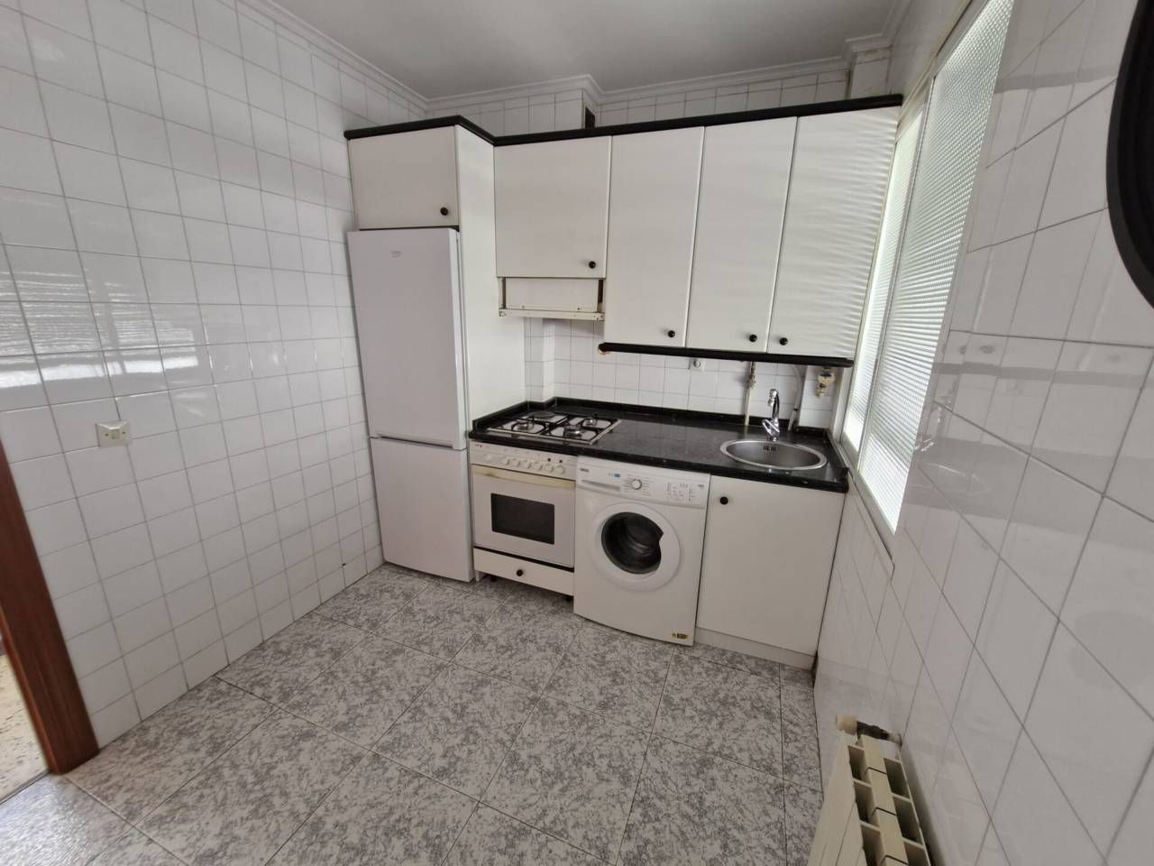 Cuina de Pis de lloguer en  Logroño amb Calefacció i Traster