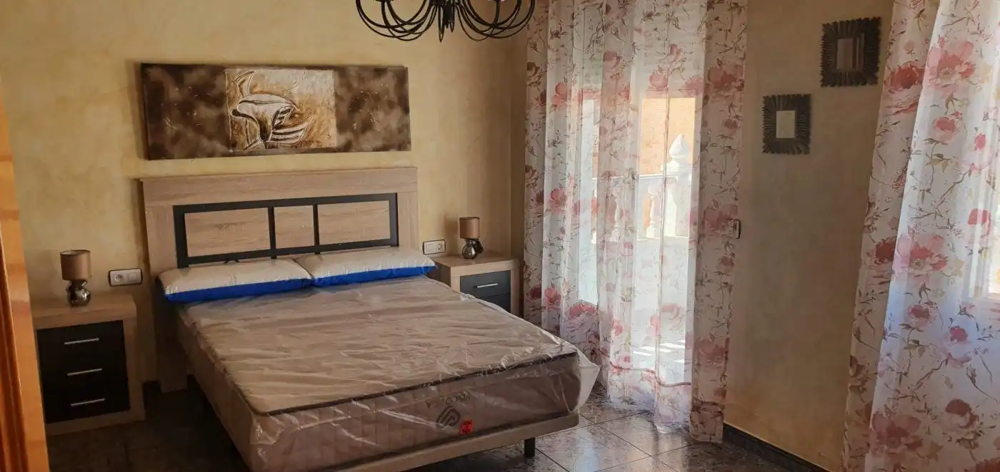 Dormitori de Casa adosada en venda en Orihuela amb Terrassa i Moblat