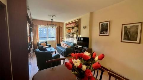 Foto 3 de Piso en venta en Alzola, Orcasitas, Madrid