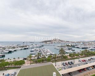 Vista exterior de Pis de lloguer en Eivissa amb Aire condicionat i Terrassa