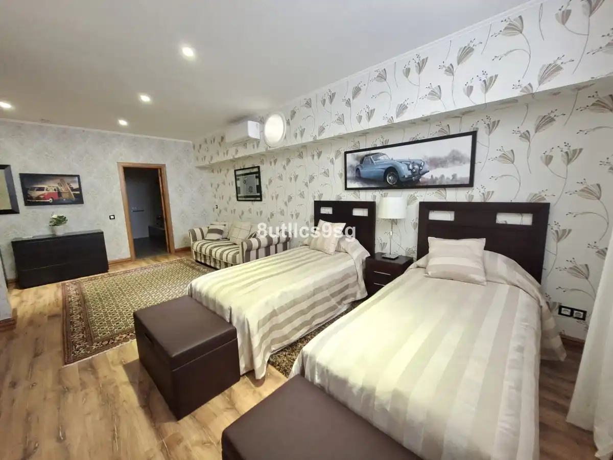 Habitación de Finca rústica en venta en Istán, Málaga