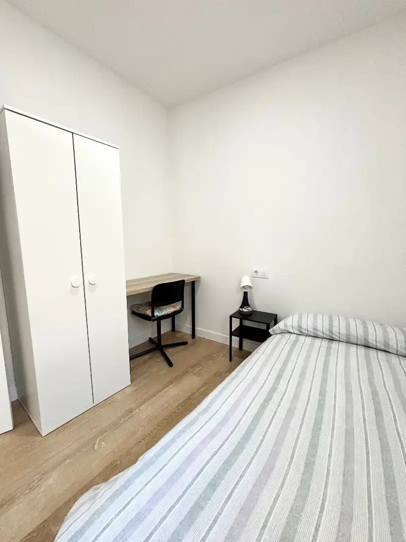 Habitación de Piso de alquiler en Plasencia con Aire acondicionado, Calefacción y Parquet