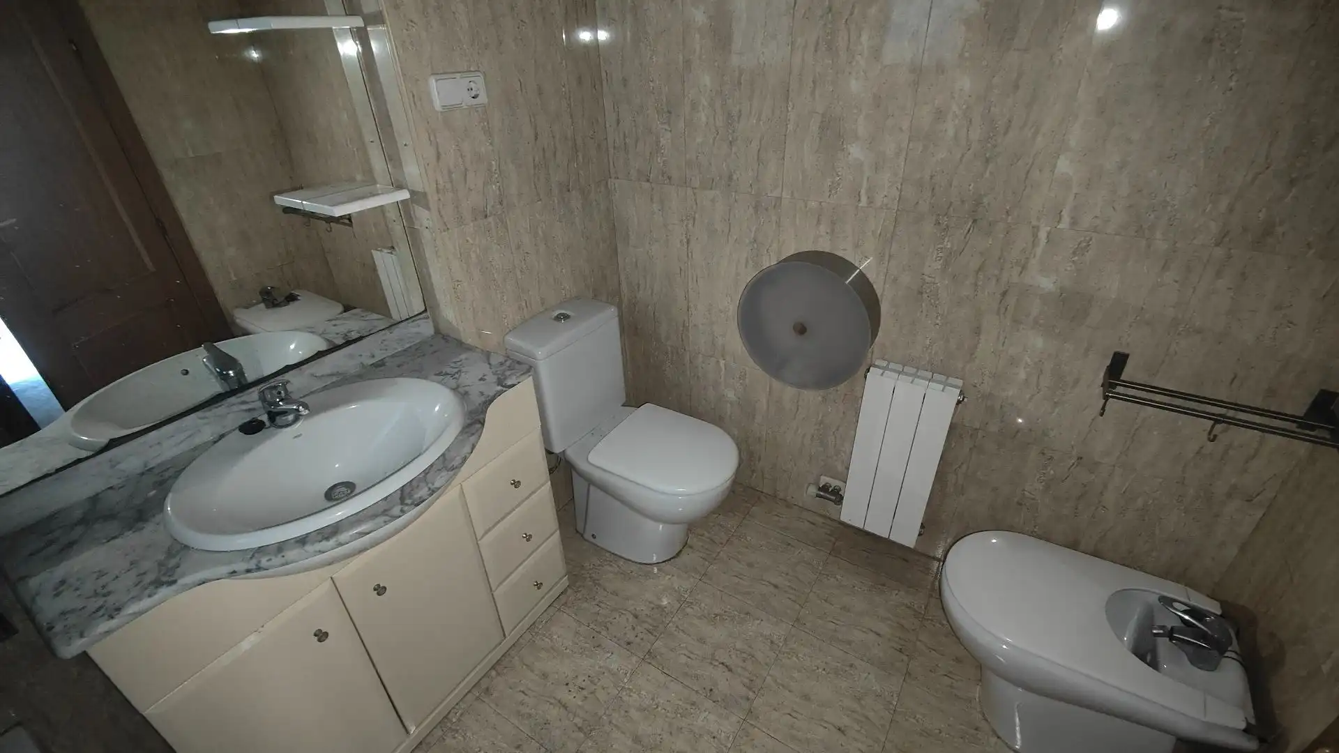 Bathroom of Flat for sale in Vilafranca del Penedès  with Heating, Terrace and Community pool