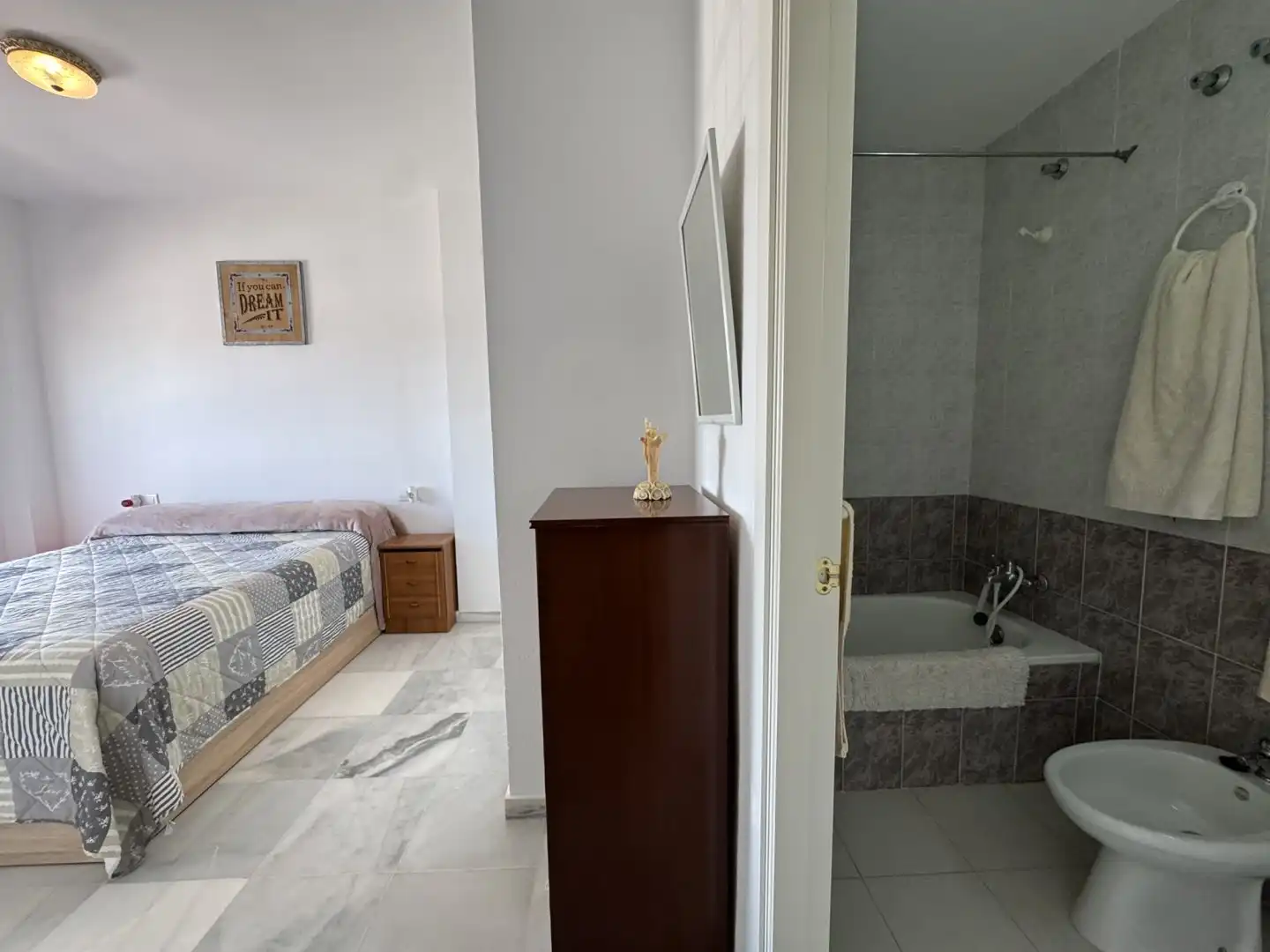 Bathroom of Flat for sale in Chipiona  with Swimming Pool, Furnished and Balcony