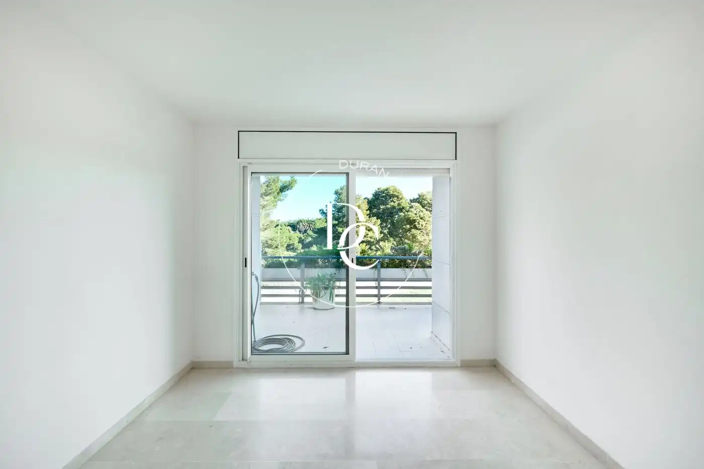Vista exterior de Piso en venta en Sitges con Aire acondicionado, Calefacción y Jardín privado