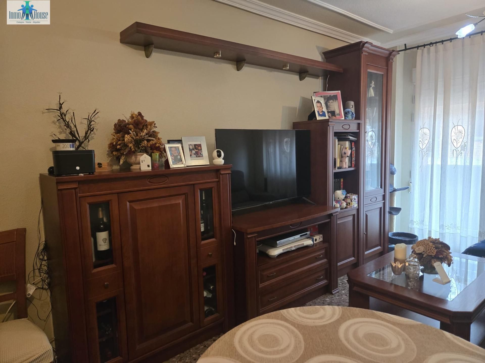 Living room of Flat for sale in  Albacete Capital  with Air Conditioner, Heating and Storage room