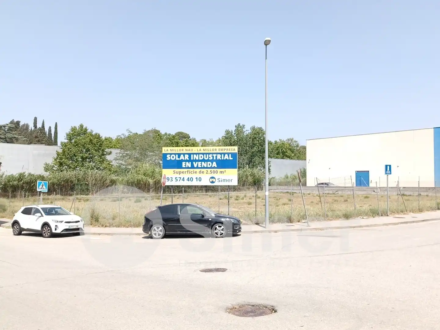 Vista exterior de Terreny industrial en venda en La Roca del Vallès