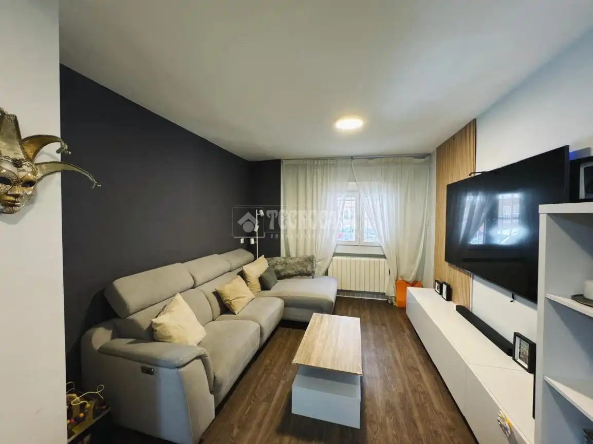 Living room of Flat for sale in Madrid  with Air Conditioner and Heating