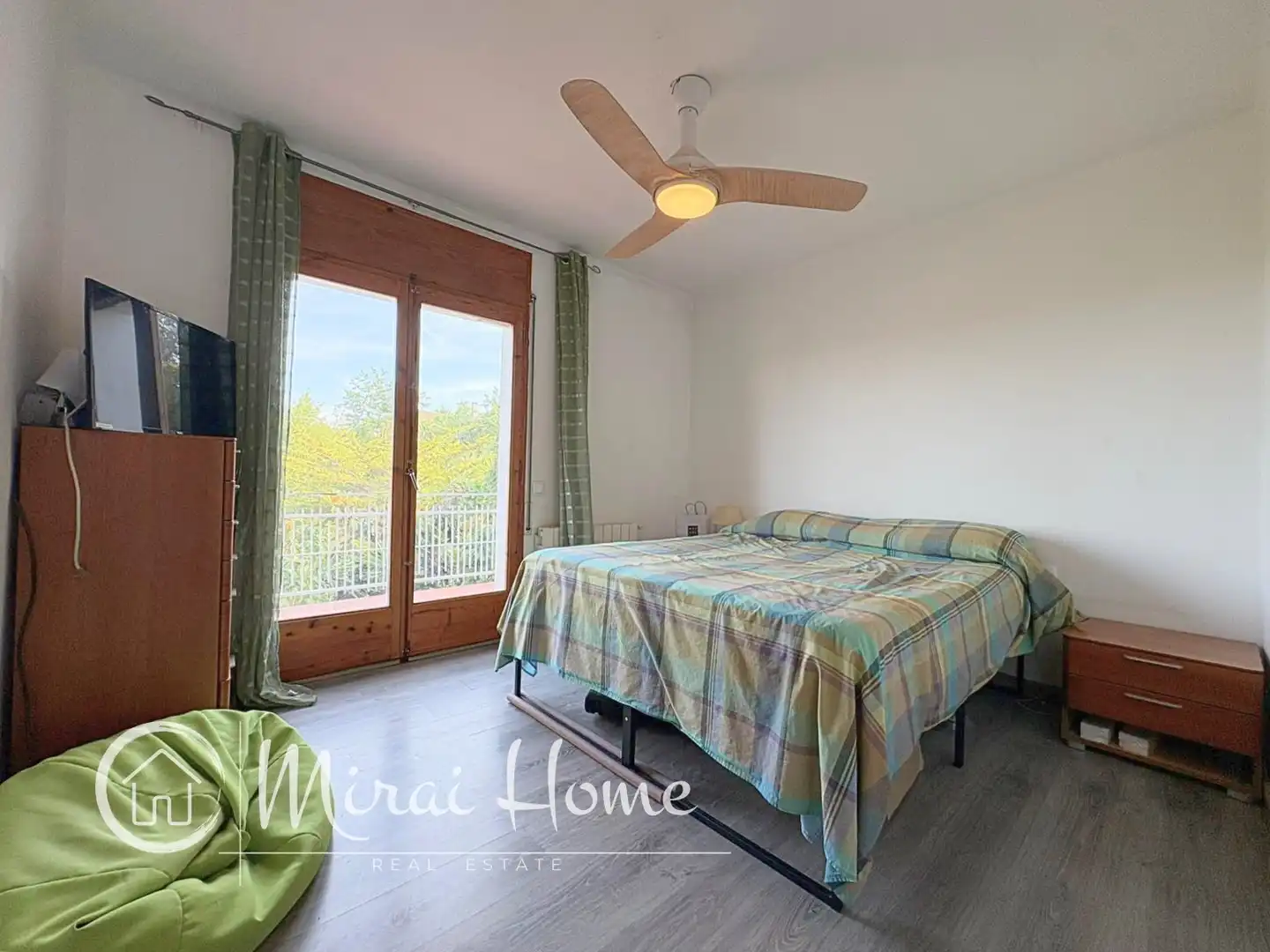 Dormitori de Casa o xalet en venda en Santa Eulàlia de Ronçana amb Calefacció, Jardí privat i Parquet