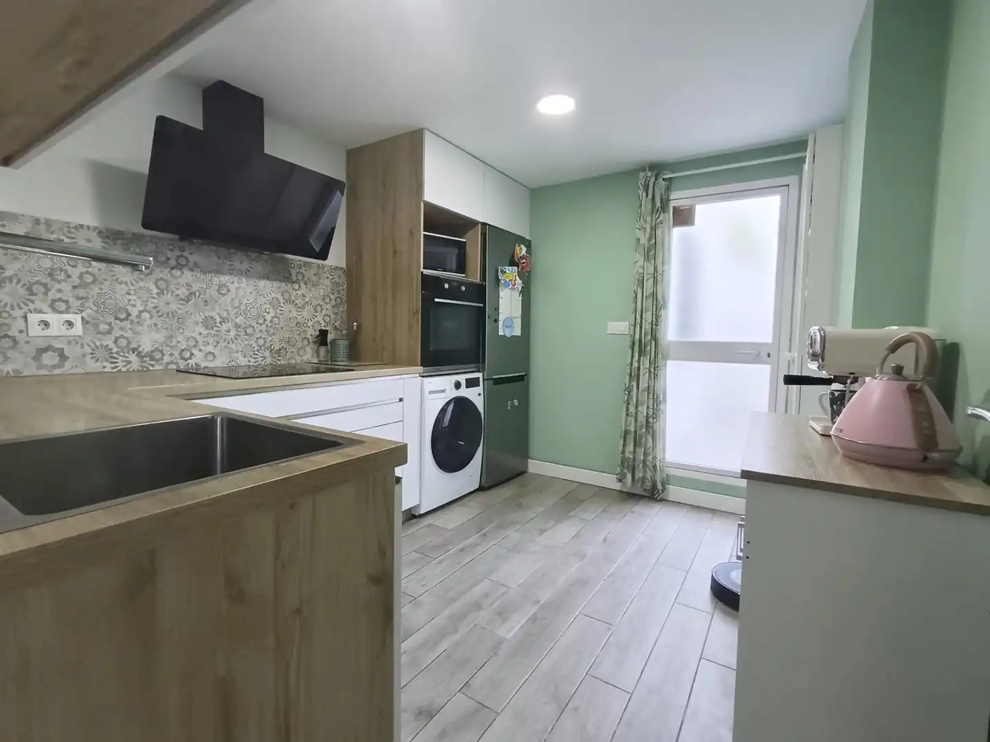 Kitchen of Flat for sale in Córdoba  with Air Conditioner, Storage room and Furnished
