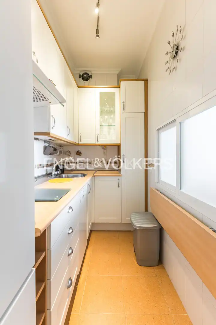 Kitchen of Flat for rent in Madrid  with Air Conditioner and Heating