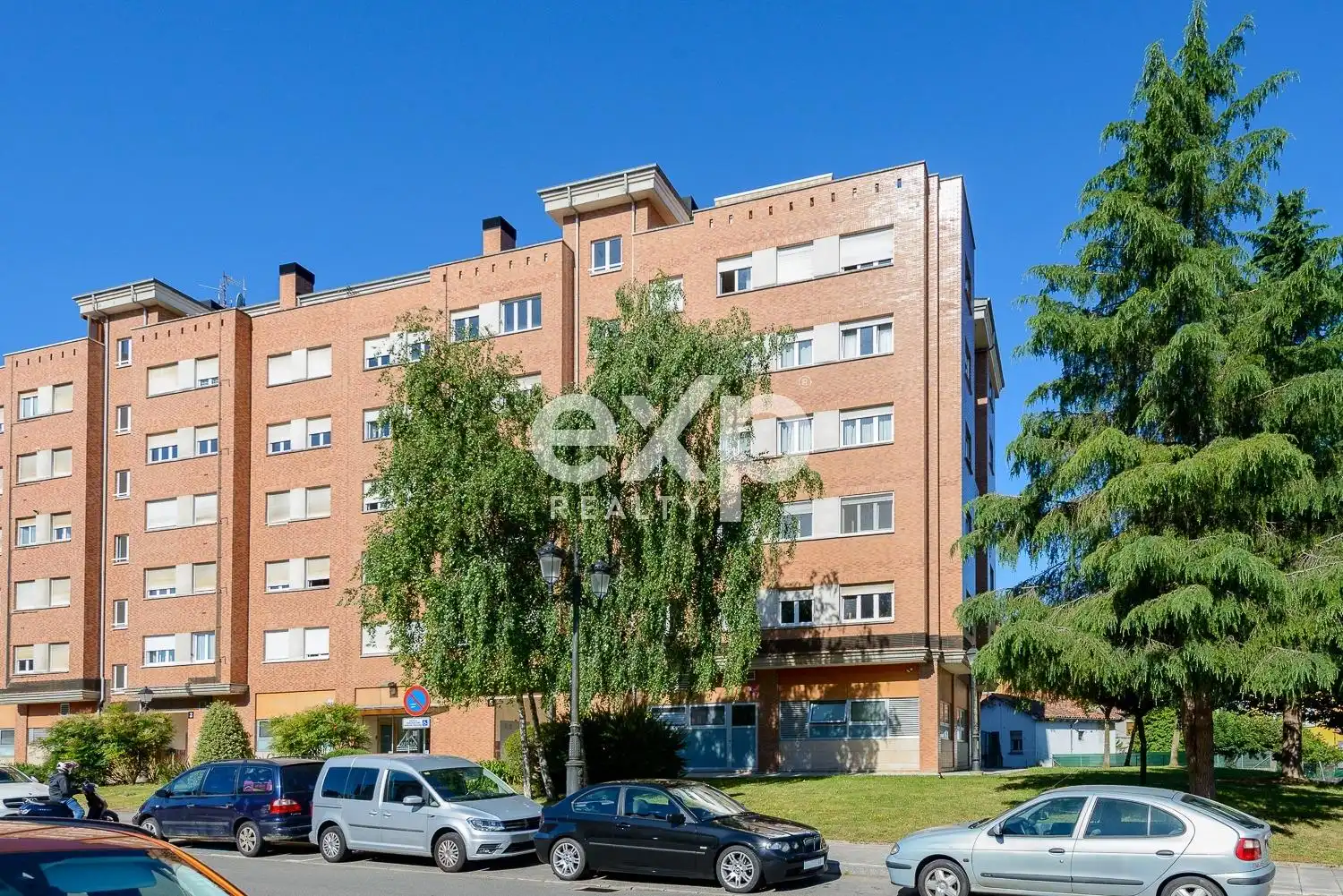 Exterior view of Flat for sale in Oviedo   with Heating, Storage room and Furnished