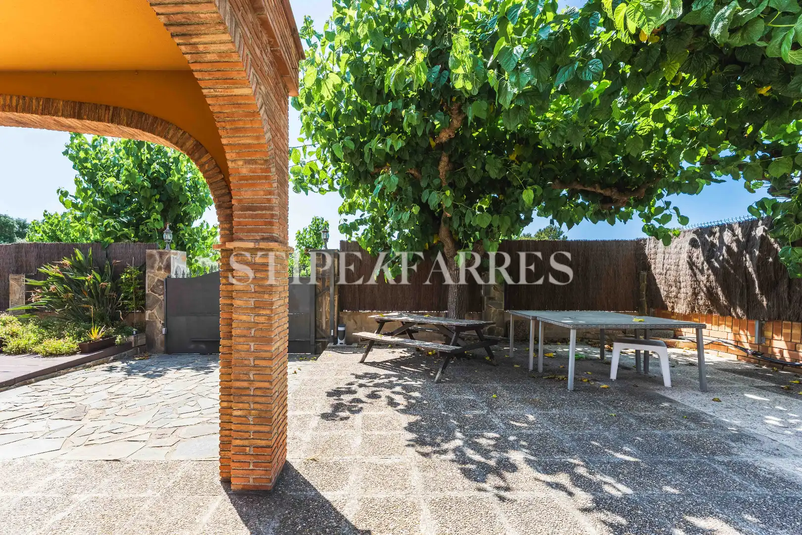 Vista exterior de Casa o xalet en venda en Salou amb Aire condicionat, Calefacció i Jardí privat
