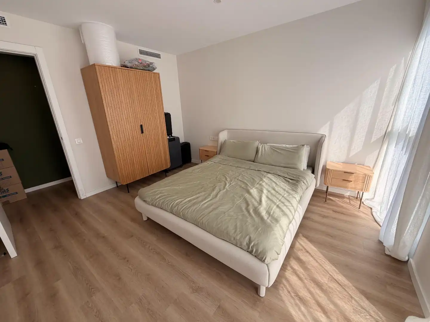 Habitación de Piso de alquiler en El Masnou con Aire acondicionado, Calefacción y Terraza