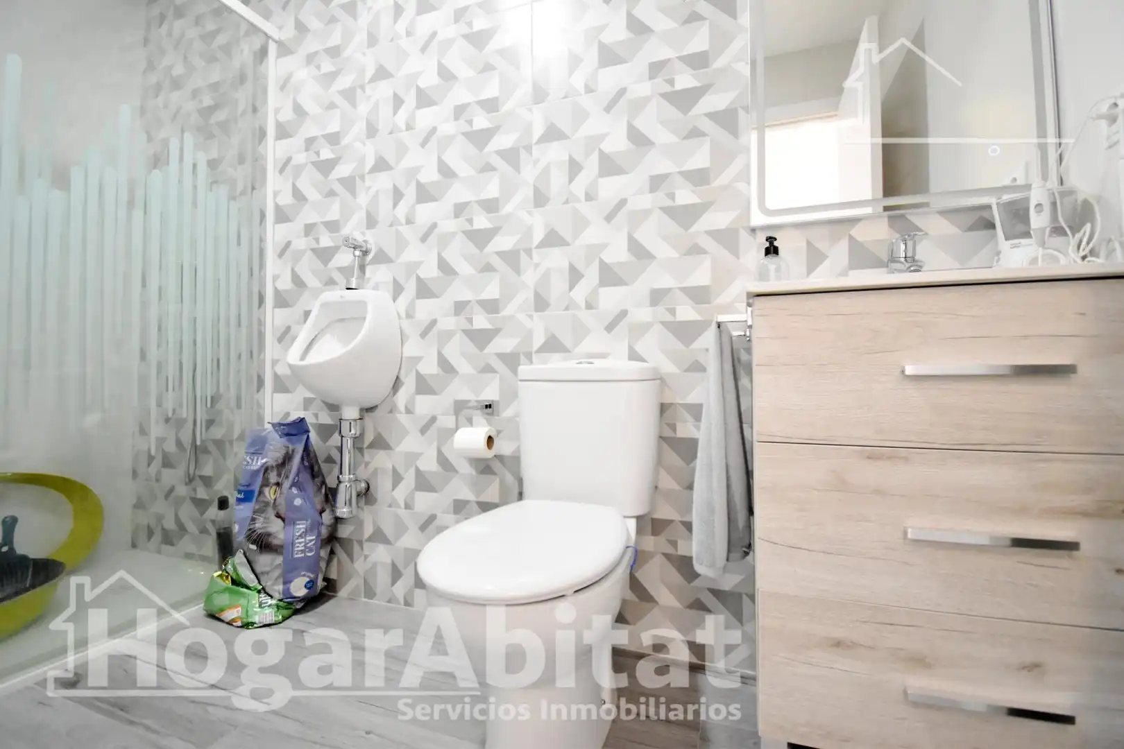 Baño de Piso en venta en Oliva con Aire acondicionado, Calefacción y Terraza