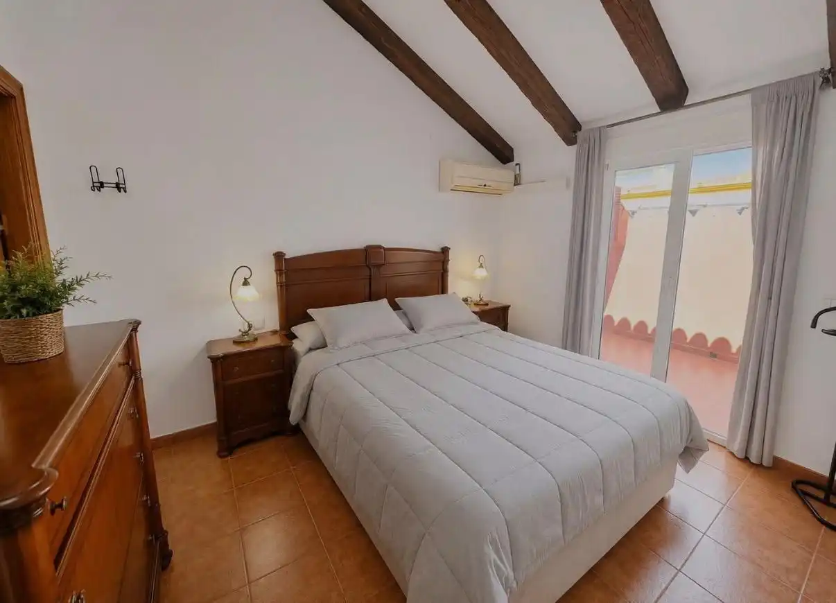 Bedroom of Houses for sale in Fuengirola  with Air Conditioner, Heating and Private garden