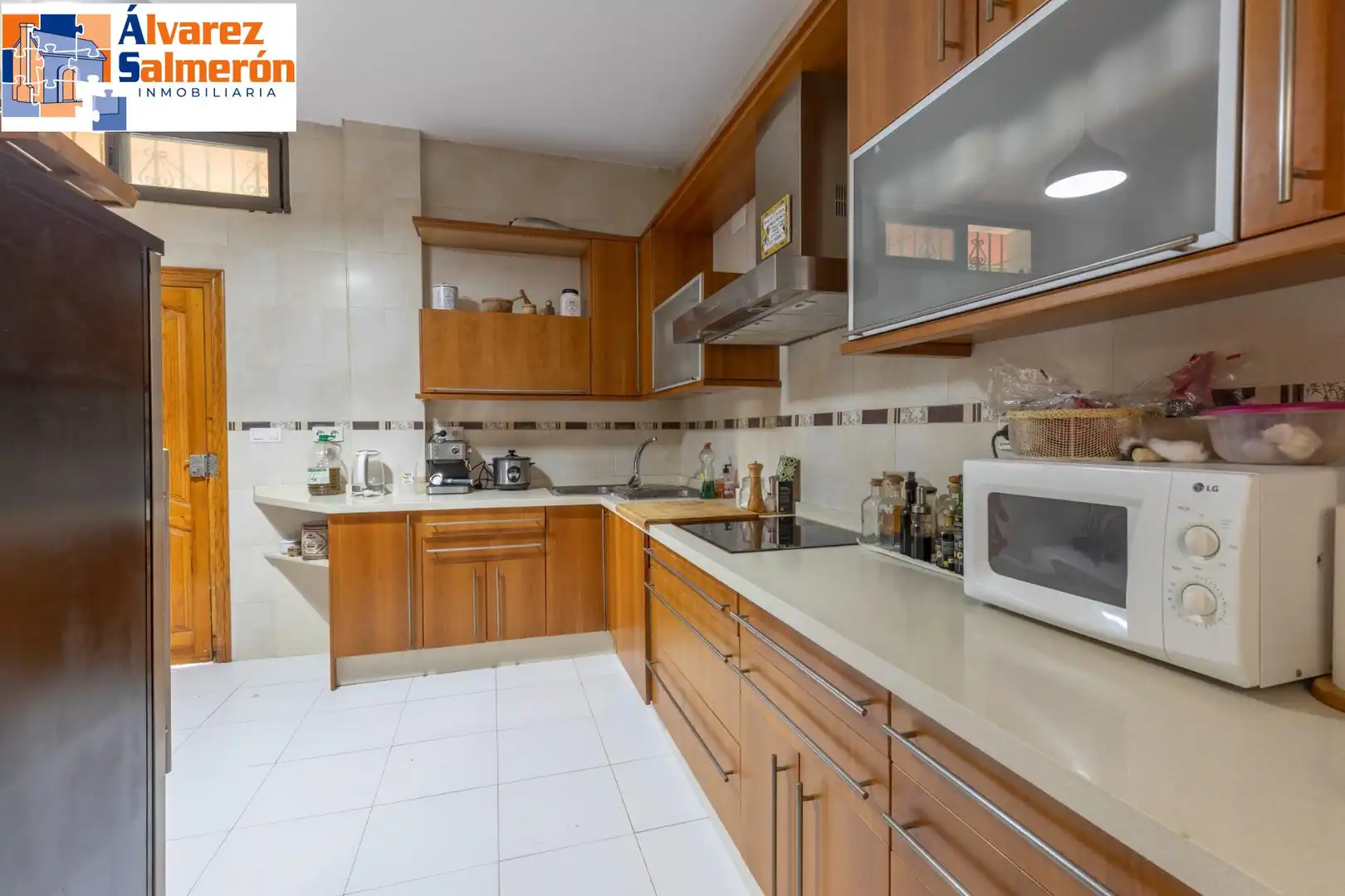 Cocina de Casa o chalet en venta en Altos de la Zubia